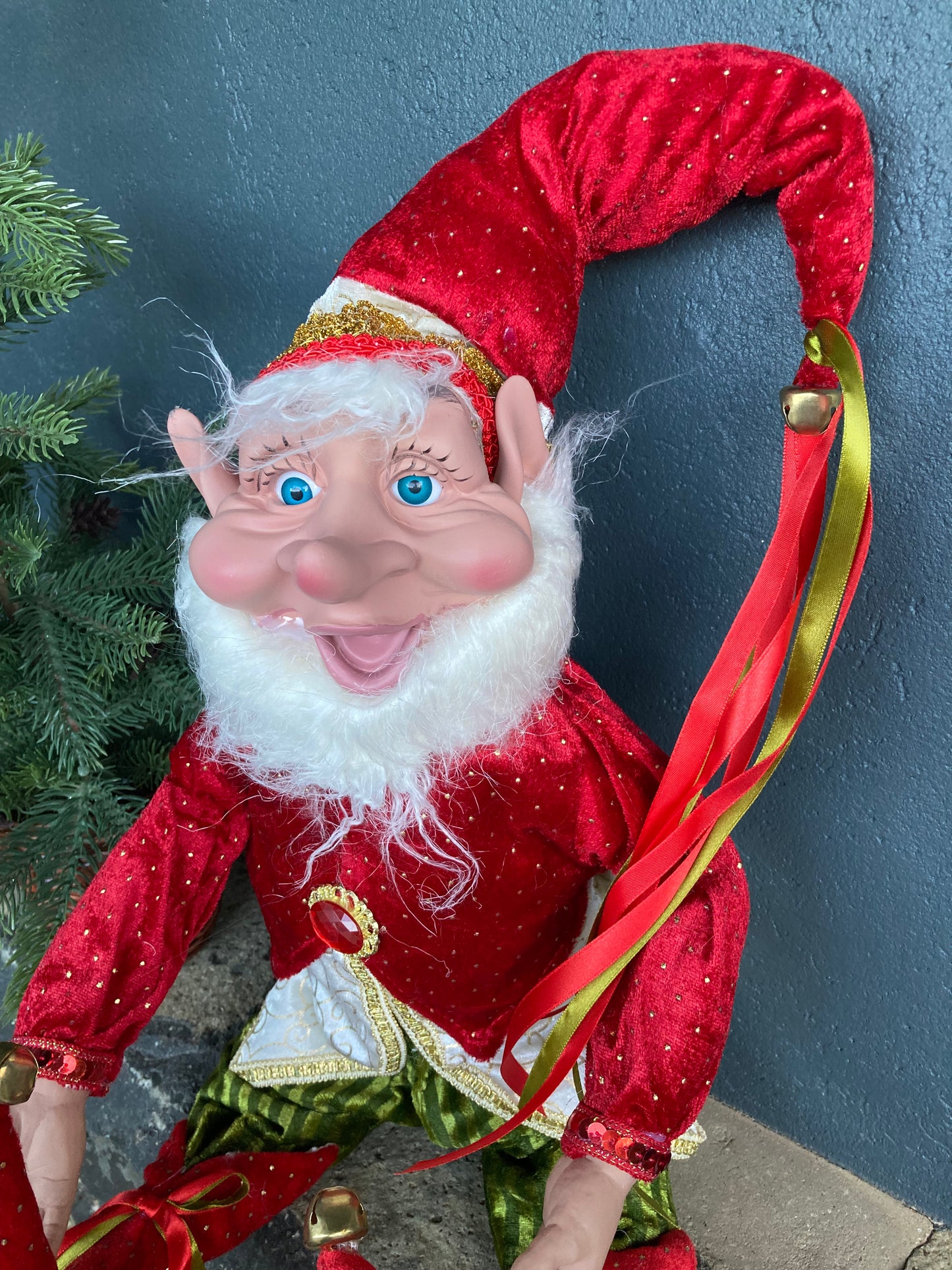 Green Red Smiling Elf