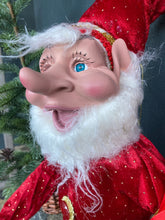 Load image into Gallery viewer, Green Red Smiling Elf