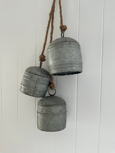 Metal Three Bell Hanger