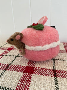 Mouse in Pink Macaron