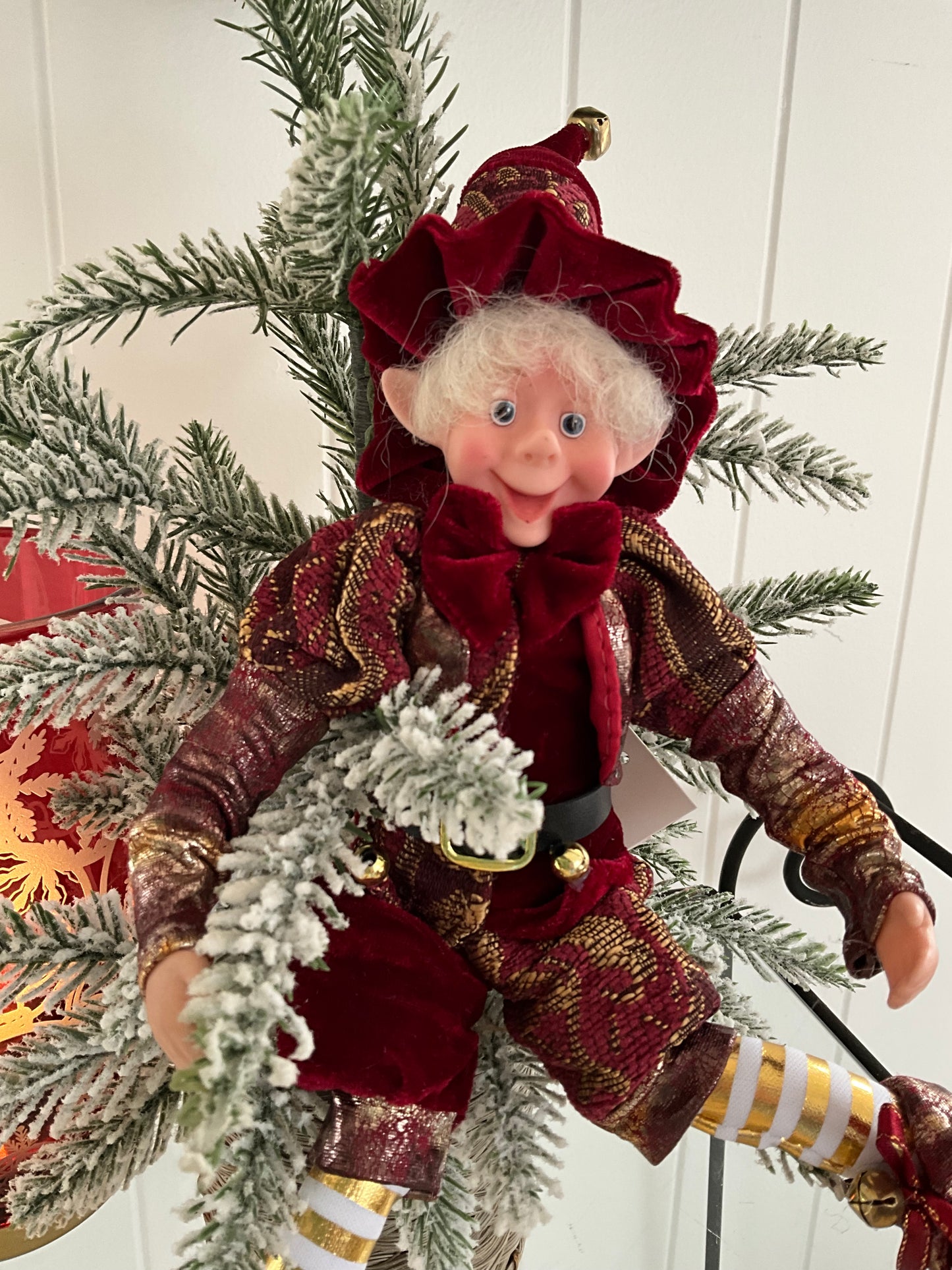 Small Traditional Elf