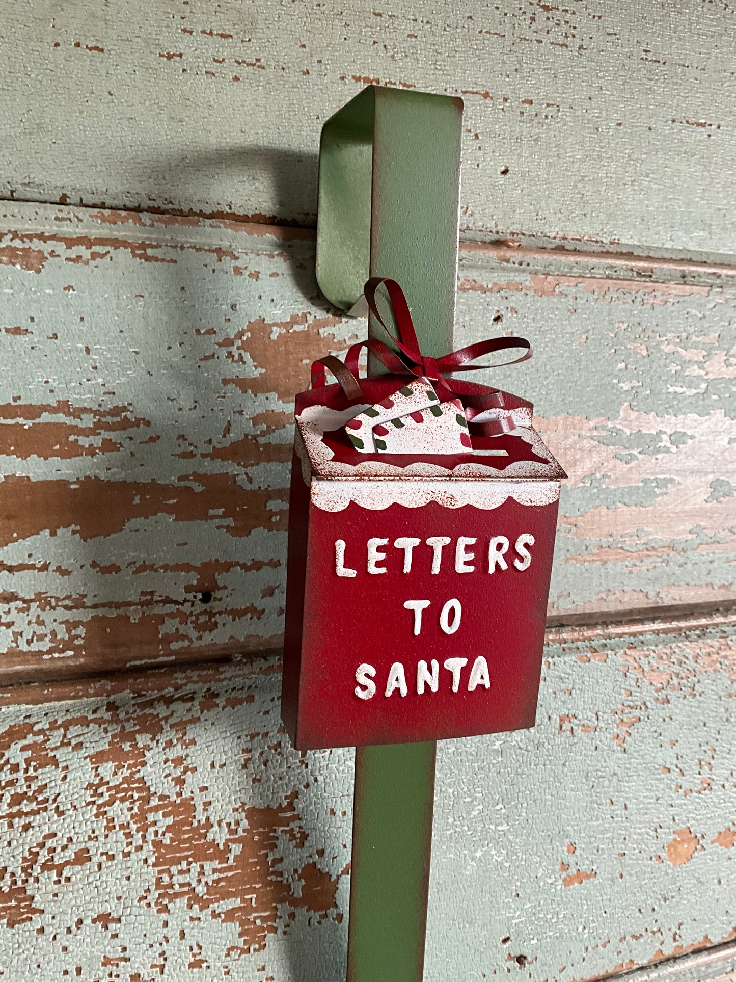 Wreath Hanger Mailbox Green