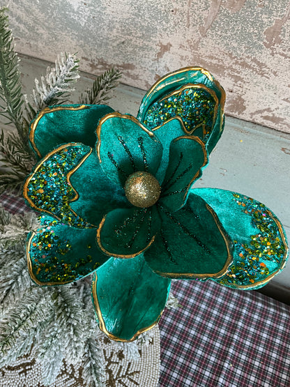 Peacock Velvet Magnolia