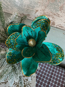 Peacock Velvet Magnolia