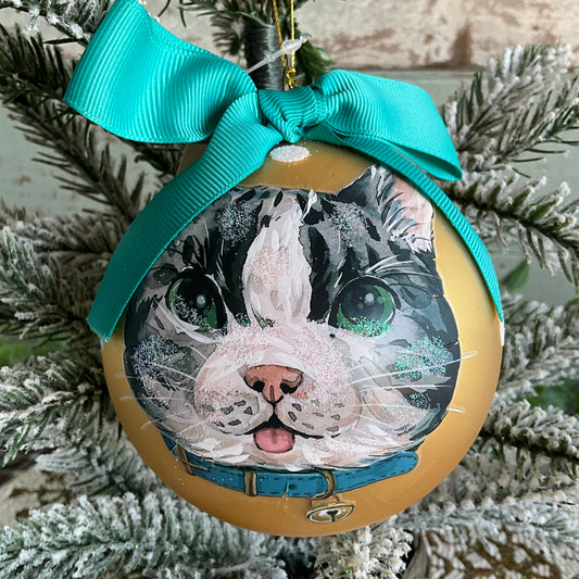 Gold Ball Cat