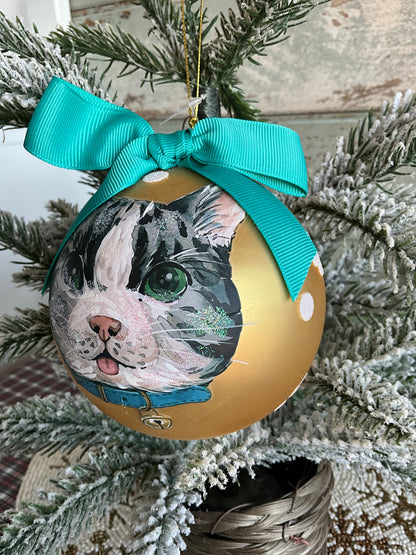 Gold Ball Cat