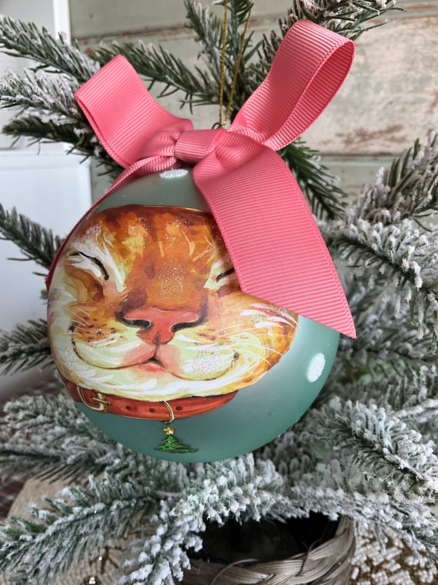 Light Blue Ball Ginger Cat