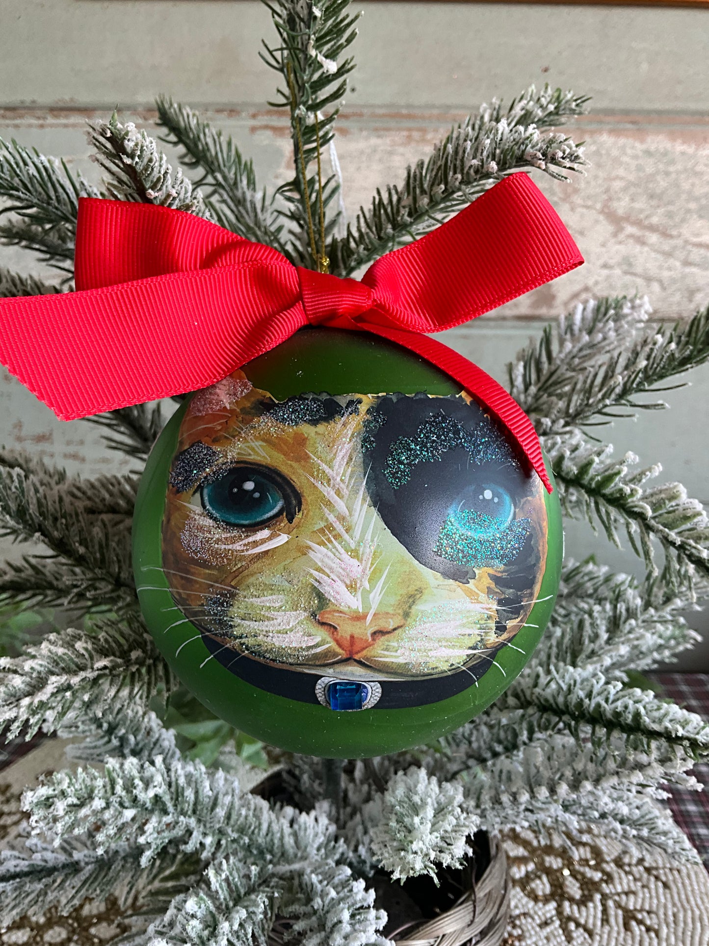Green Ball Cat