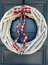 Load image into Gallery viewer, White Driftwood Wreath