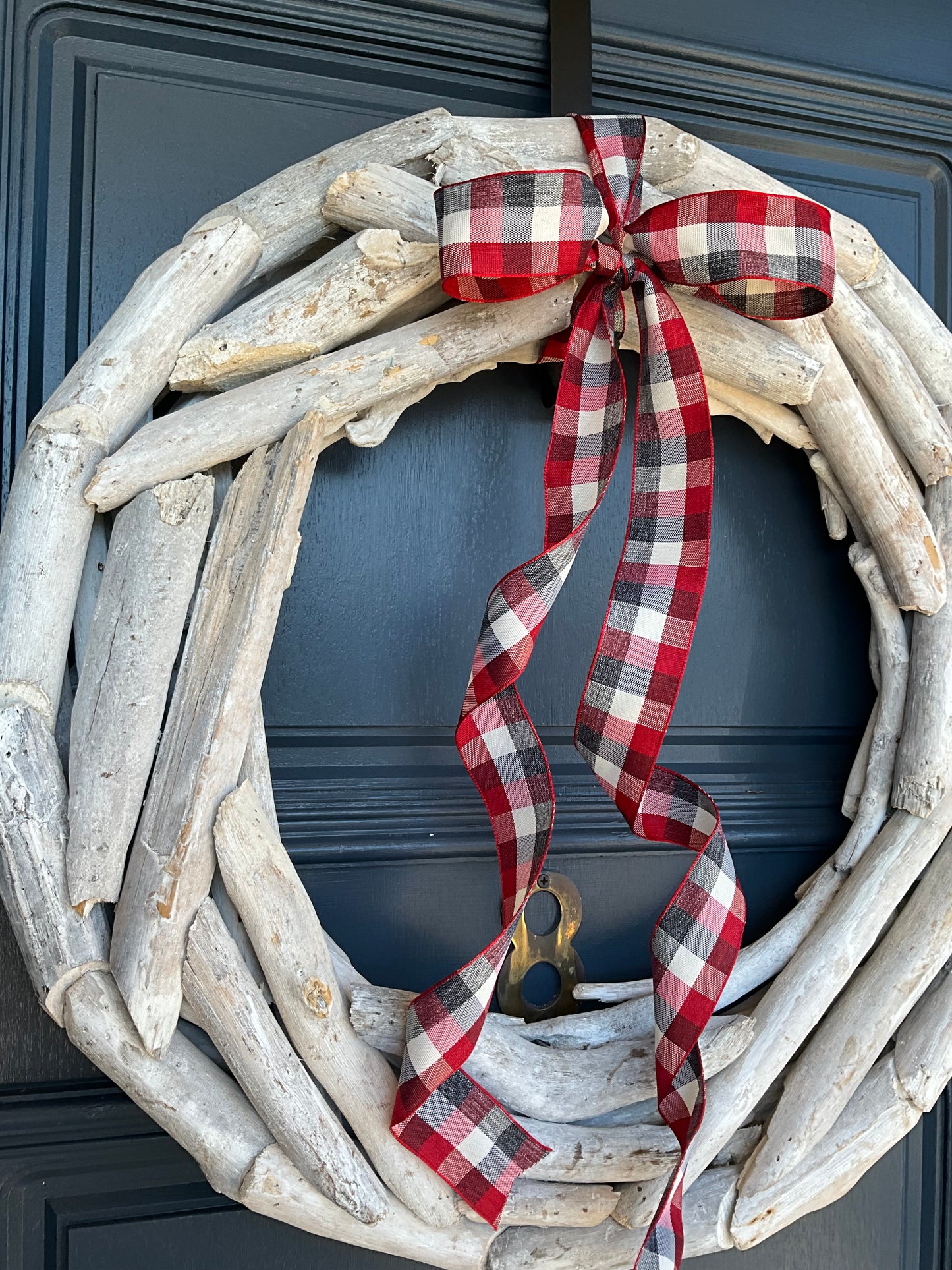 White Driftwood Wreath Lge