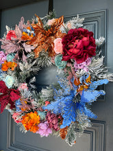 Load image into Gallery viewer, Floral Christmas Wreath LED