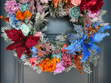 Load image into Gallery viewer, Floral Christmas Wreath LED