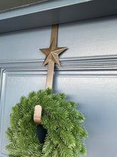 Load image into Gallery viewer, Star Black Brown Wreath Hanger