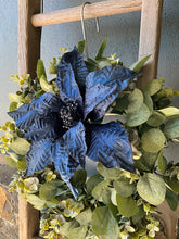 Load image into Gallery viewer, Navy Poinsettia