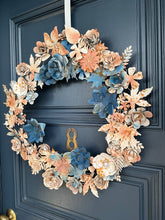 Load image into Gallery viewer, Blue Peach Metal Wreath