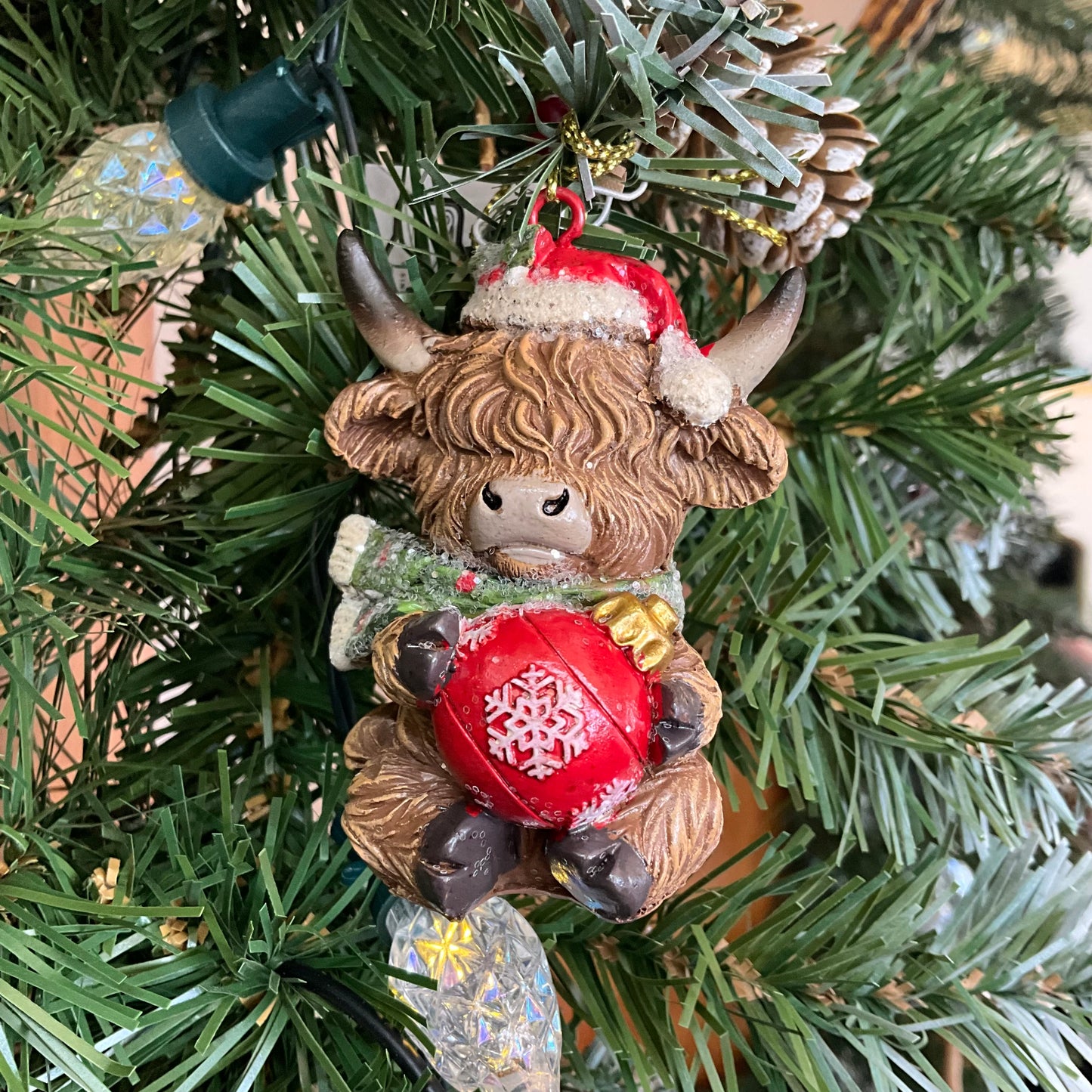 Highland Cow with Bauble