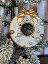 Load image into Gallery viewer, Iced Cookie Wreath Decoration