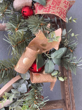 Load image into Gallery viewer, Rustic Hessian Wreath