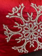 Load image into Gallery viewer, Red Cream Snowflake Pillow