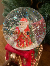 Load image into Gallery viewer, Sleigh Snow Globe