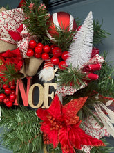 Load image into Gallery viewer, Small Noel Wreath