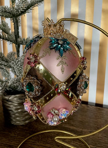 Kings Jewel Pink Gold Bauble