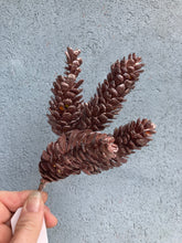 Load image into Gallery viewer, Rose Gold Pinecone Pick