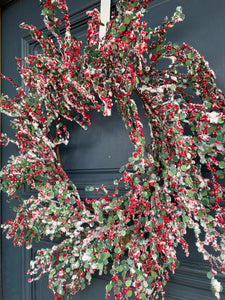 Red Berry Christmas Wreath