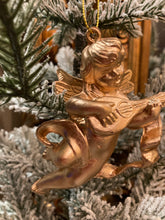 Load image into Gallery viewer, Gold Cherub With Lyre