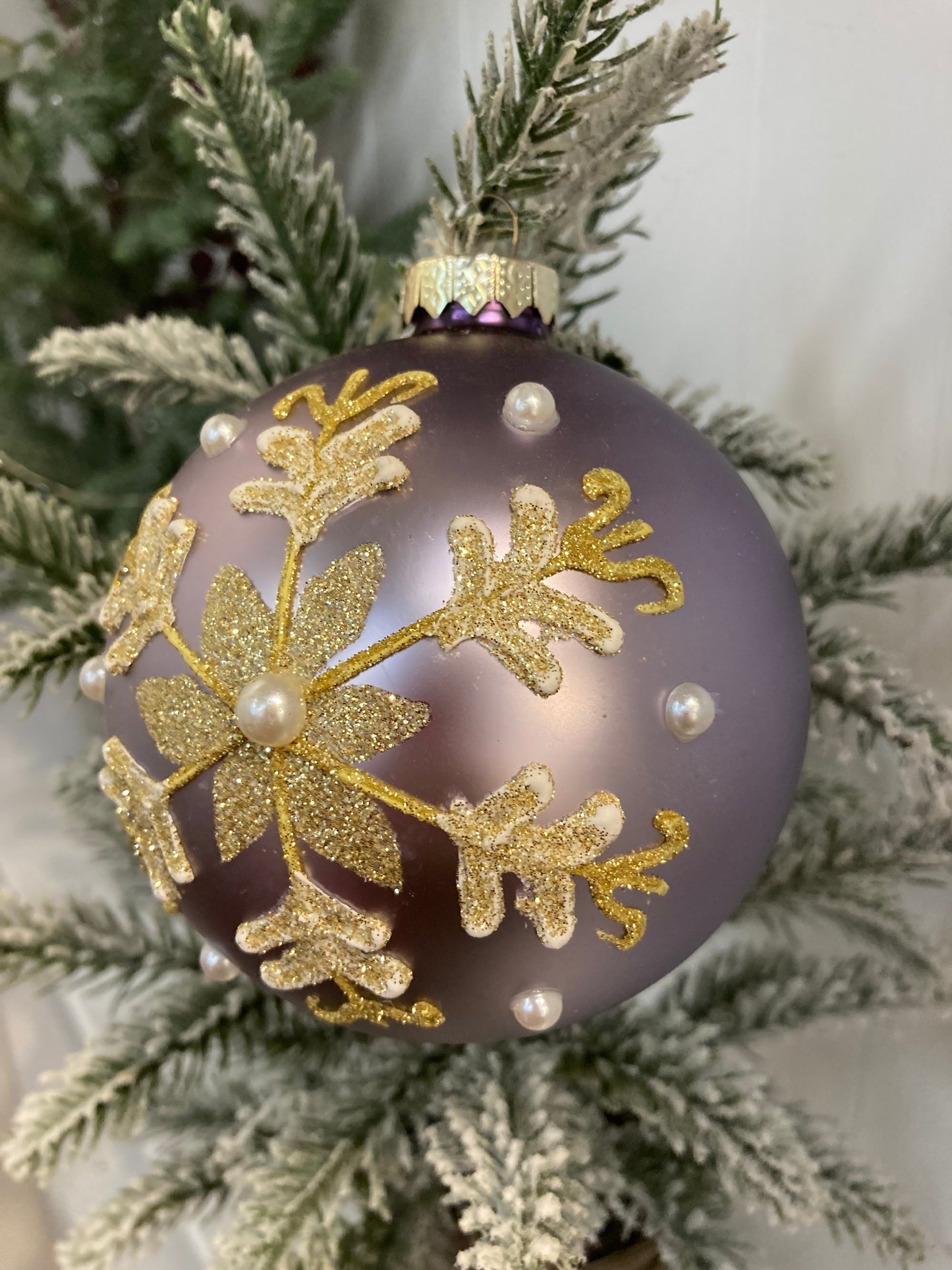 Snowflake Mauve Bauble