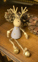 Load image into Gallery viewer, Wooden Reindeer Mauve