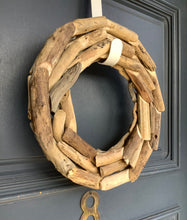 Load image into Gallery viewer, Natural Driftwood Candle Ring