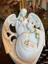 Load image into Gallery viewer, Holy Family Medium